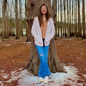 Meet your Posher, Claire